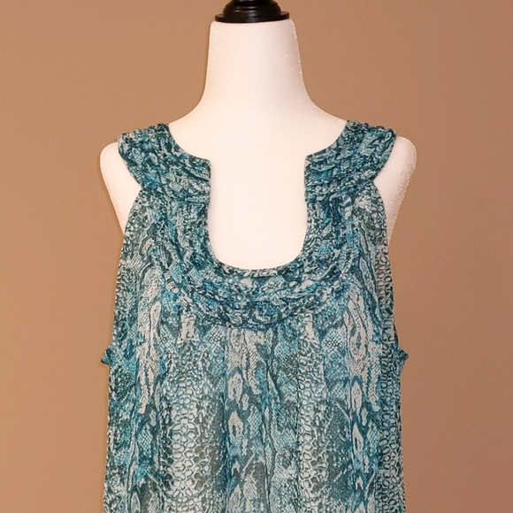 Sheer Blue Tank Top - Picture 3 of 4